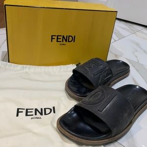 Fendi Men’s Slides Black Size US 11